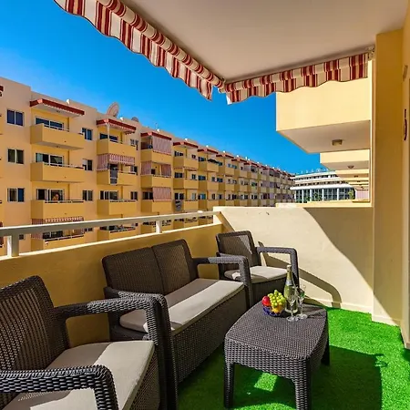 Apartment Modern Sunny 100m From The *